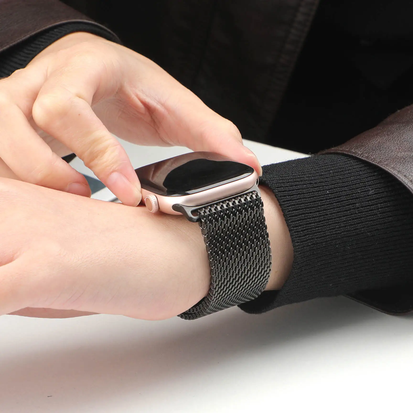 Apple Watch Ultra 4、3、49mm、12、 - Mesh Coil Strip のレビューと価格